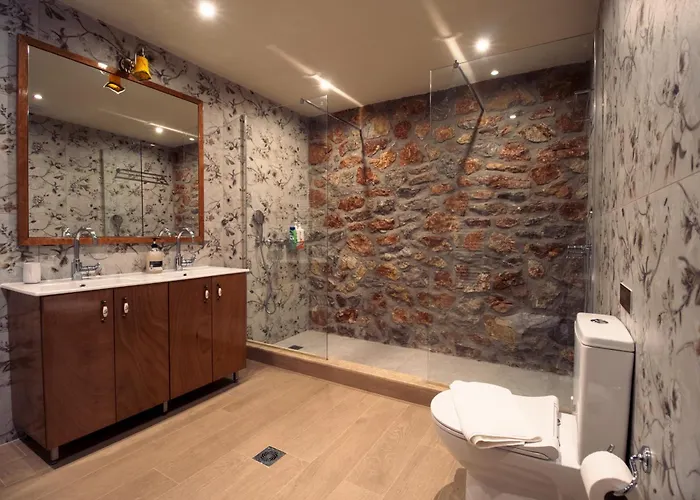 Nafpliobiofarms Country *